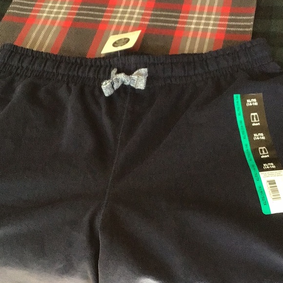 Boys  Brand New Terry Shorts - Picture 2 of 3